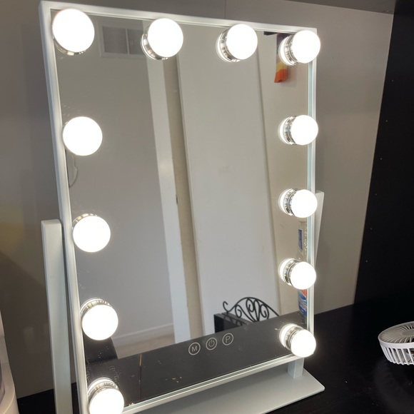 Vanity LED Mirror - Picture 3 of 4